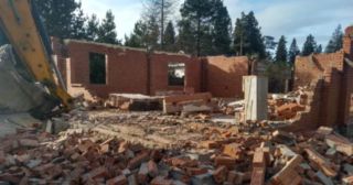 Демонтаж 1 этажного дома Лобня, цена от 1582 руб.